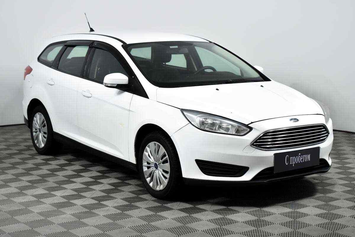 Форд фокус 3 Рестайлинг белый. Форд 2019 года. Ford Focus White , 2018 back. Ford Focus White , 2018 Front view.